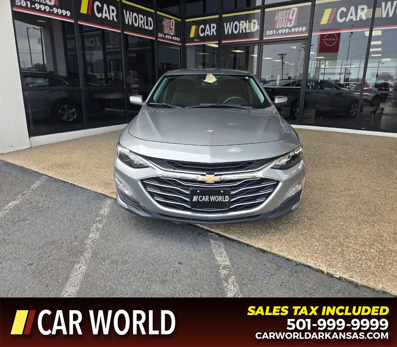 Chevrolet Malibu Vehicle Full-screen Gallery Image 2