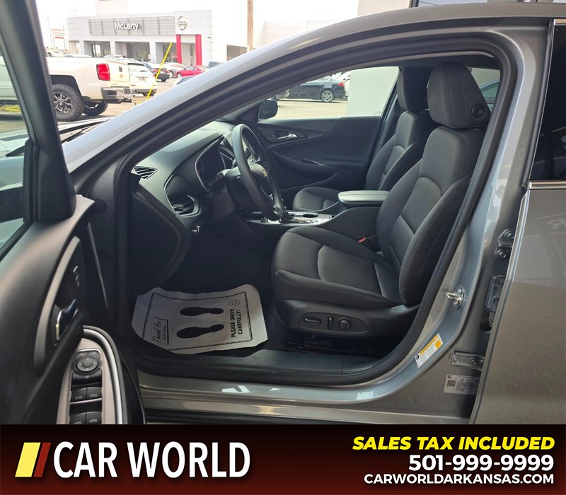 Chevrolet Malibu Vehicle Full-screen Gallery Image 8