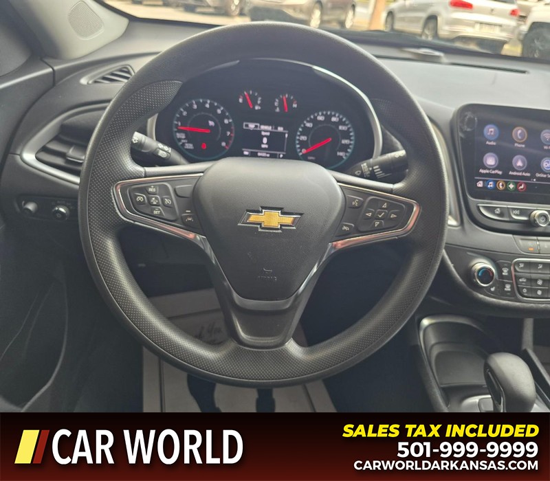 Chevrolet Malibu Vehicle Full-screen Gallery Image 15