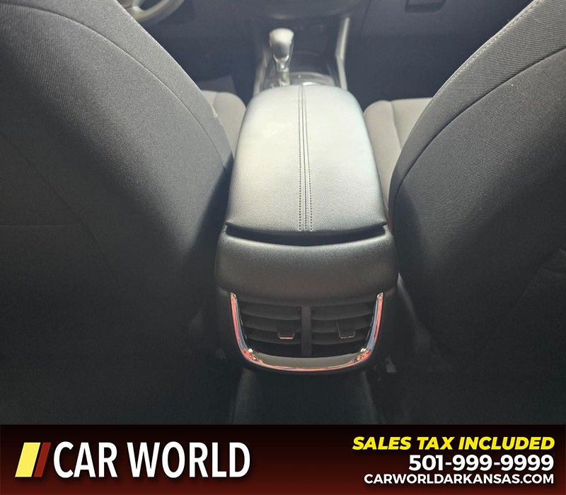 Chevrolet Malibu Vehicle Full-screen Gallery Image 19