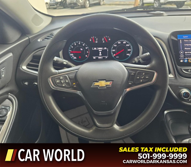 Chevrolet Malibu Vehicle Full-screen Gallery Image 15