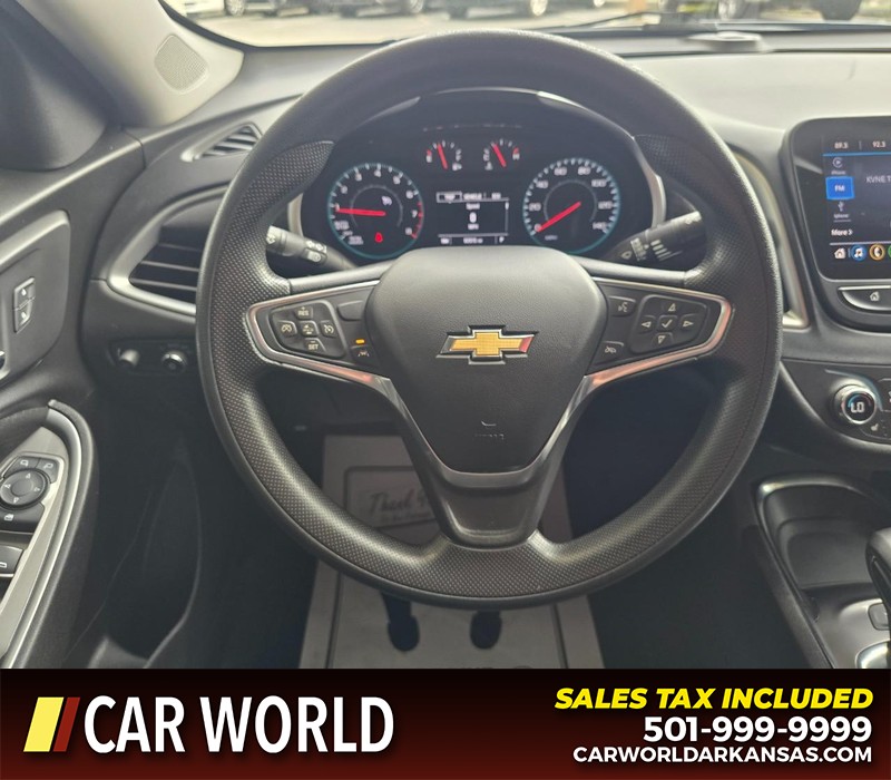 Chevrolet Malibu Vehicle Full-screen Gallery Image 15