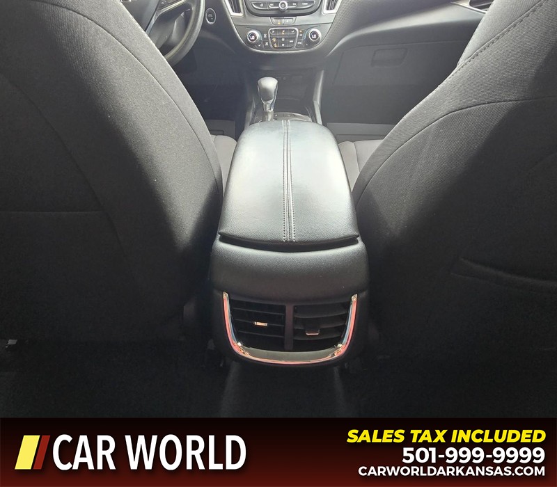 Chevrolet Malibu Vehicle Full-screen Gallery Image 19