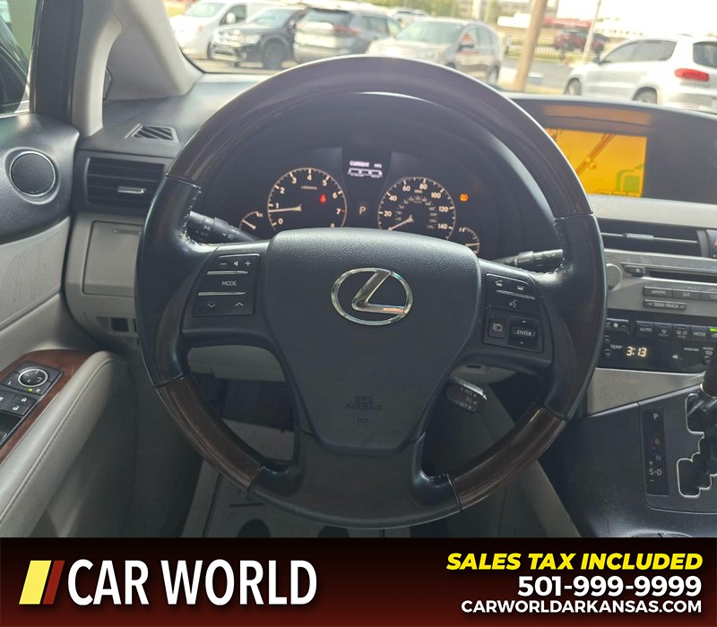 Lexus RX 350 Vehicle Full-screen Gallery Image 15