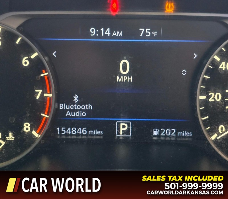 Nissan Altima Vehicle Full-screen Gallery Image 16