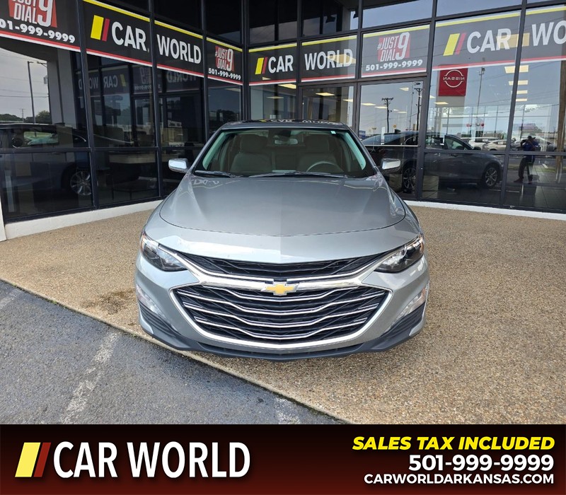 Chevrolet Malibu Vehicle Full-screen Gallery Image 3
