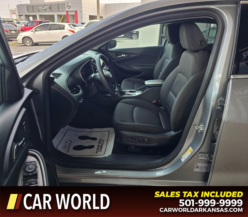 Chevrolet Malibu Vehicle Full-screen Gallery Image 9