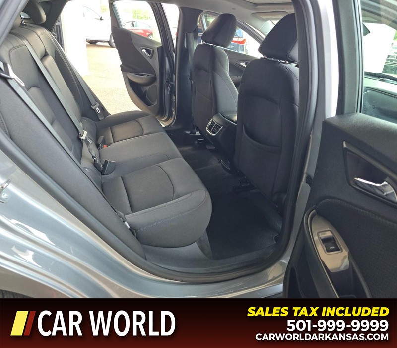 Chevrolet Malibu Vehicle Full-screen Gallery Image 13