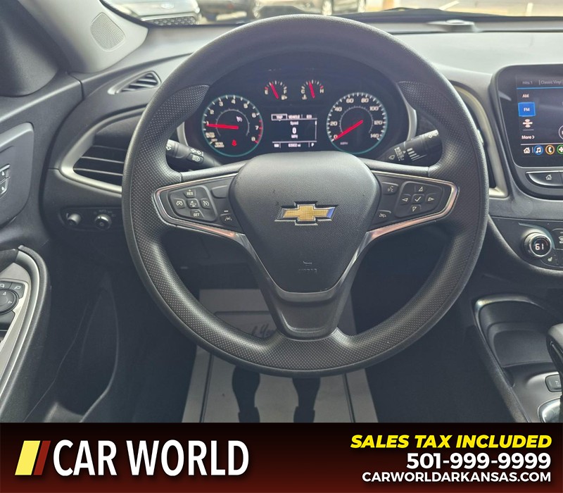 Chevrolet Malibu Vehicle Full-screen Gallery Image 16