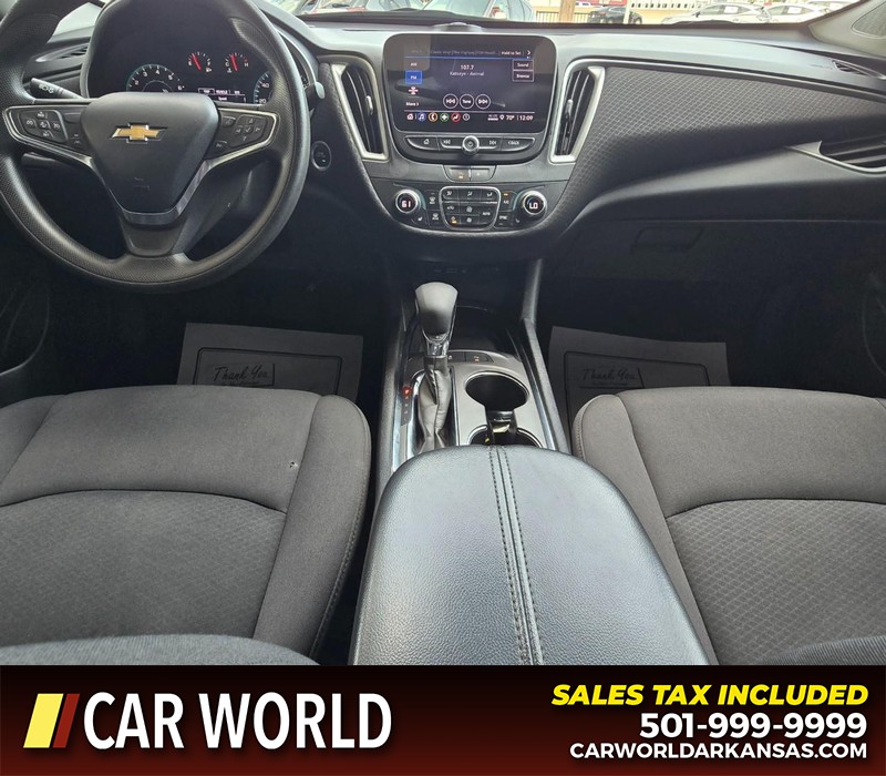 Chevrolet Malibu Vehicle Full-screen Gallery Image 19