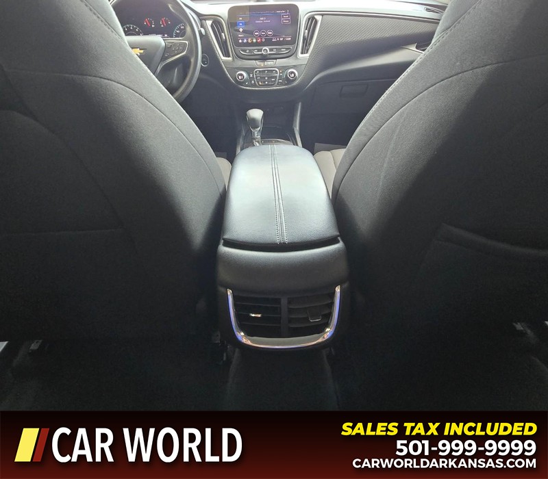 Chevrolet Malibu Vehicle Full-screen Gallery Image 21