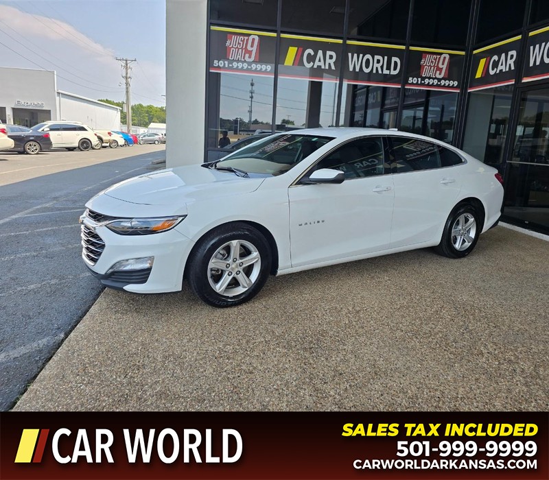 Chevrolet Malibu Vehicle Full-screen Gallery Image 3