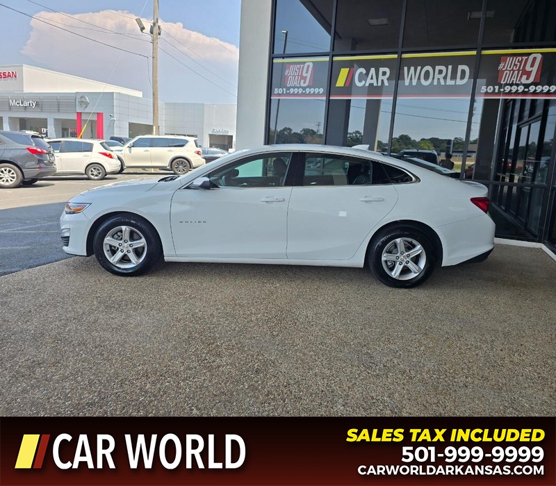 Chevrolet Malibu Vehicle Full-screen Gallery Image 4
