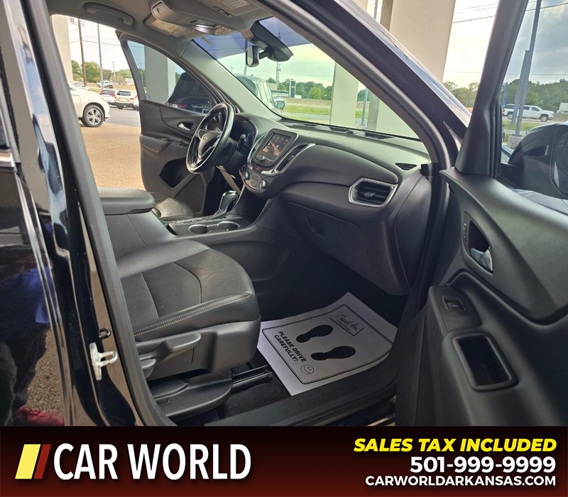 Chevrolet Equinox Vehicle Full-screen Gallery Image 11