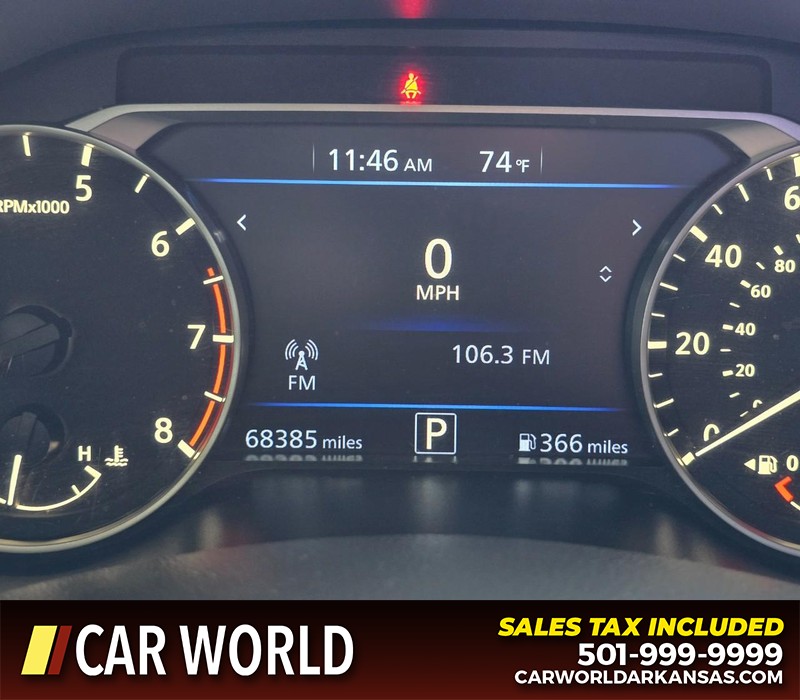 Nissan Altima Vehicle Full-screen Gallery Image 16
