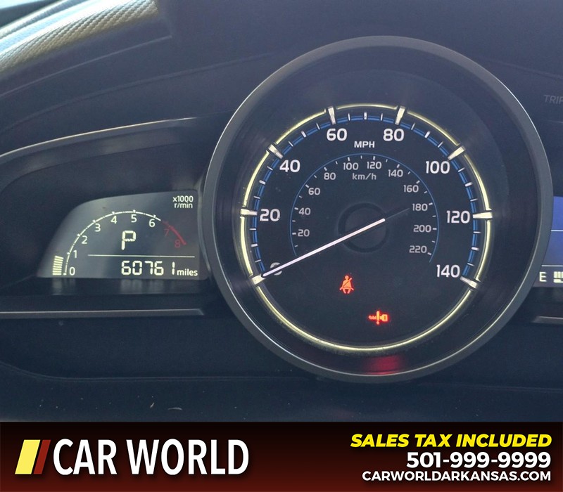 Toyota Yaris Sedan Vehicle Full-screen Gallery Image 16