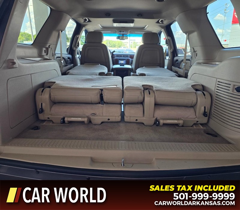Chevrolet Tahoe Vehicle Full-screen Gallery Image 17