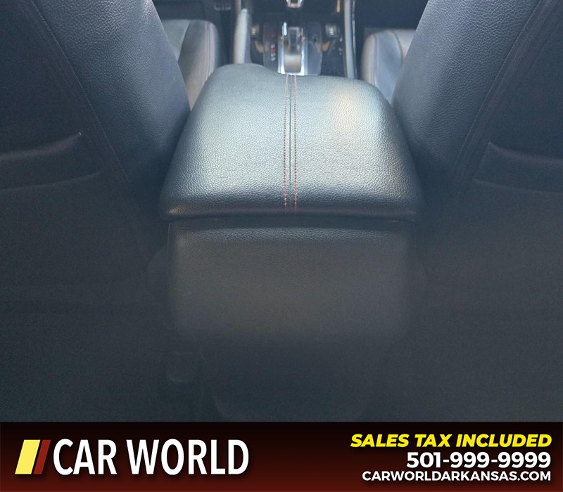 Honda Accord Sedan Vehicle Full-screen Gallery Image 19