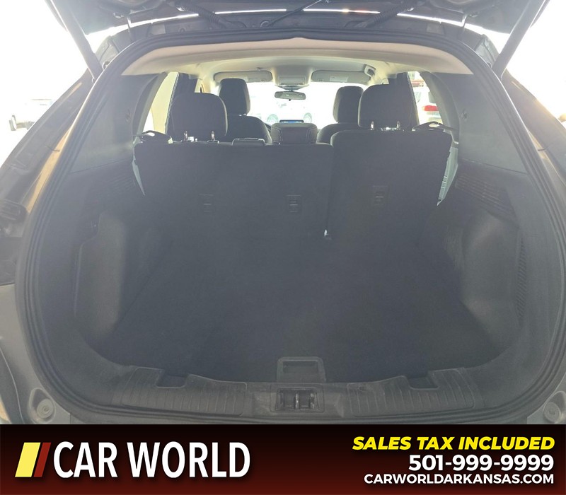 Ford Escape Vehicle Full-screen Gallery Image 13