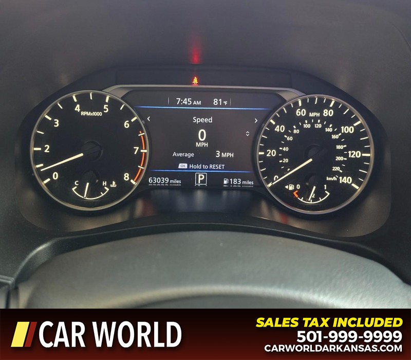 Nissan Altima Vehicle Full-screen Gallery Image 17