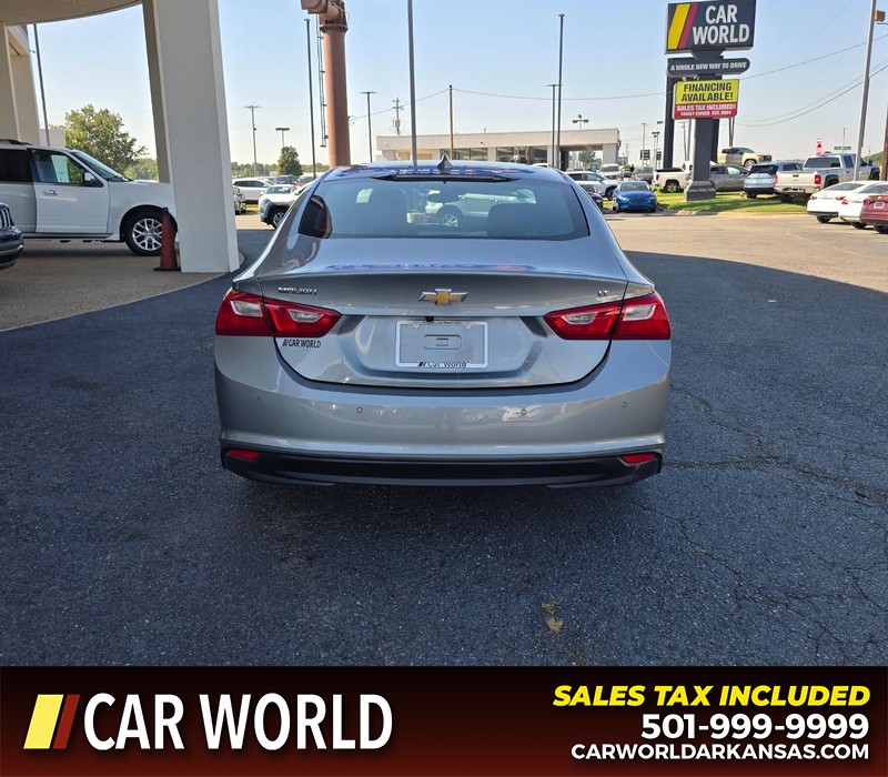 Chevrolet Malibu Vehicle Full-screen Gallery Image 5
