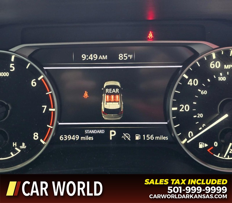 Nissan Rogue Vehicle Full-screen Gallery Image 16