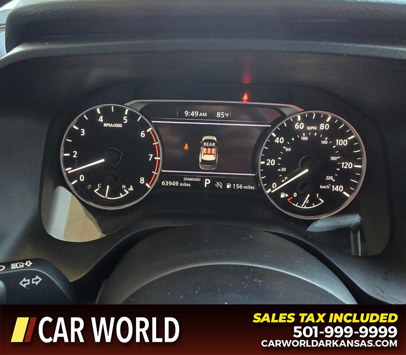 Nissan Rogue Vehicle Full-screen Gallery Image 17