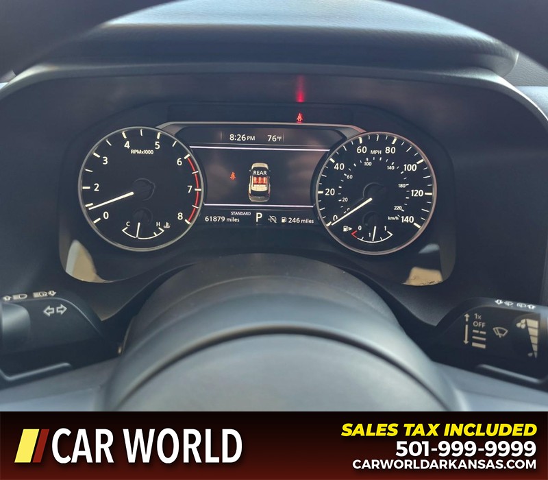 Nissan Rogue Vehicle Full-screen Gallery Image 17