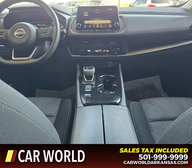 Nissan Rogue Vehicle Full-screen Gallery Image 18