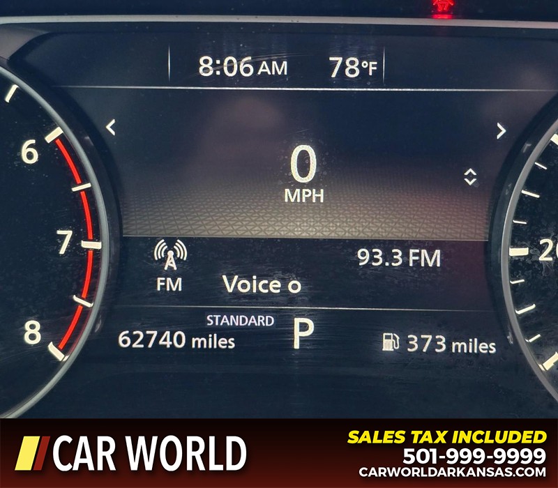 Nissan Rogue Vehicle Full-screen Gallery Image 16