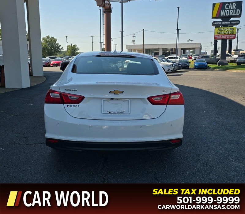 Chevrolet Malibu Vehicle Full-screen Gallery Image 5