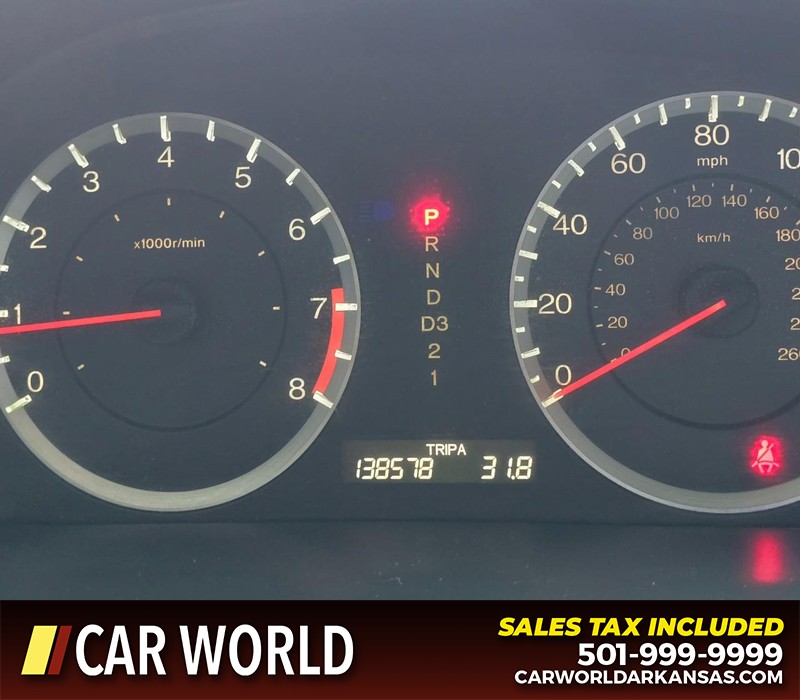 Honda Accord Sedan Vehicle Full-screen Gallery Image 15