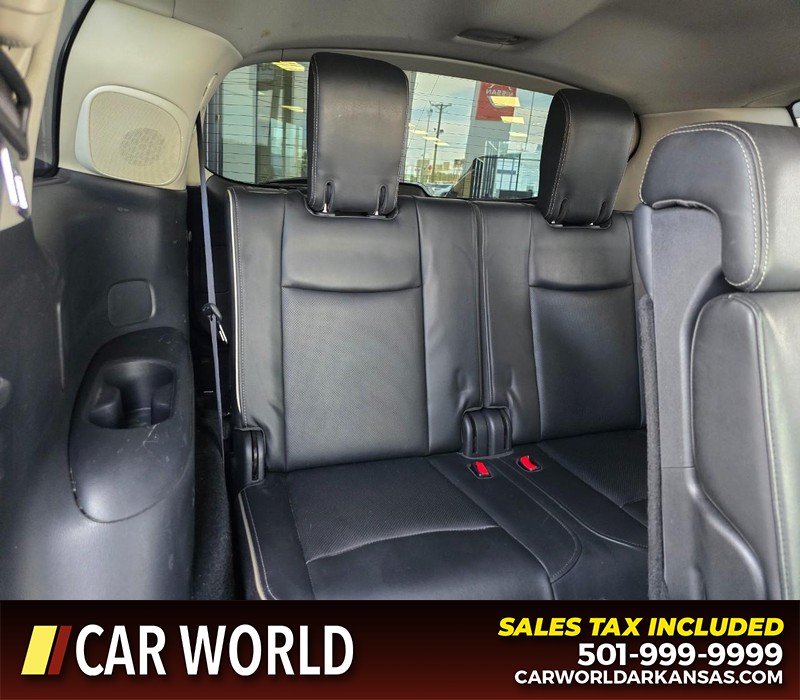 INFINITI QX60 Vehicle Full-screen Gallery Image 14