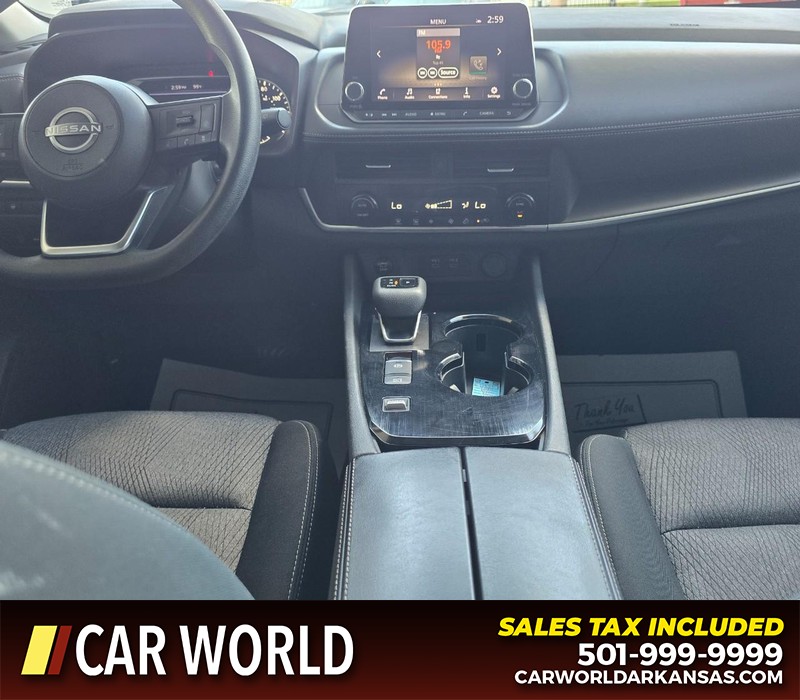 Nissan Rogue Vehicle Full-screen Gallery Image 18