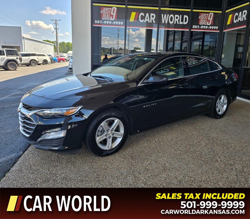 Chevrolet Malibu Vehicle Full-screen Gallery Image 3