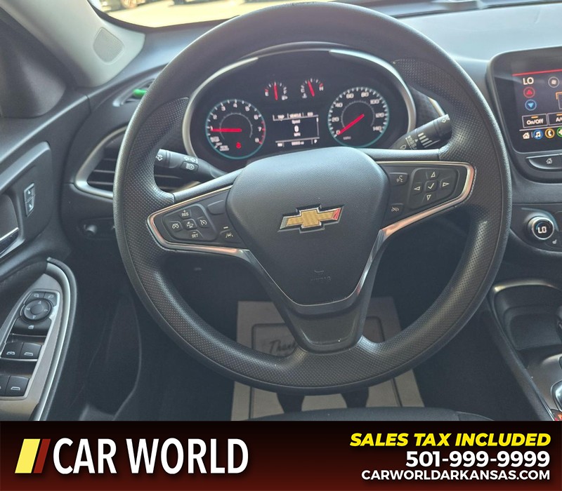 Chevrolet Malibu Vehicle Full-screen Gallery Image 15