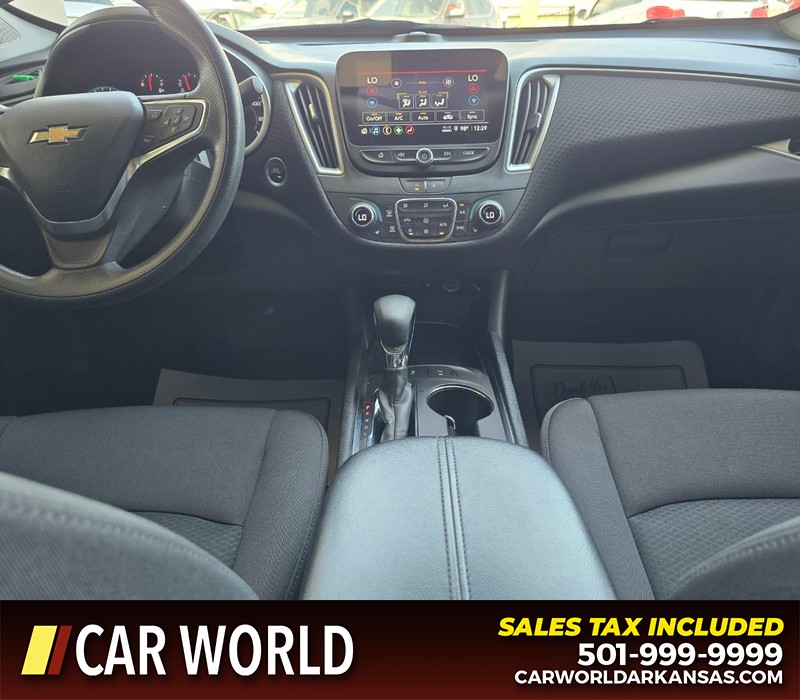 Chevrolet Malibu Vehicle Full-screen Gallery Image 18