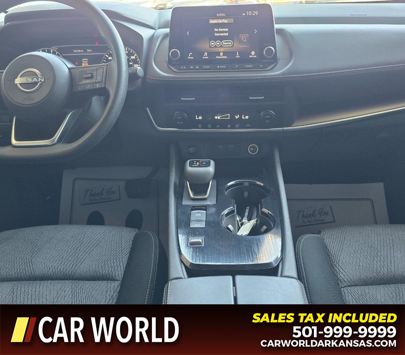 Nissan Rogue Vehicle Full-screen Gallery Image 18