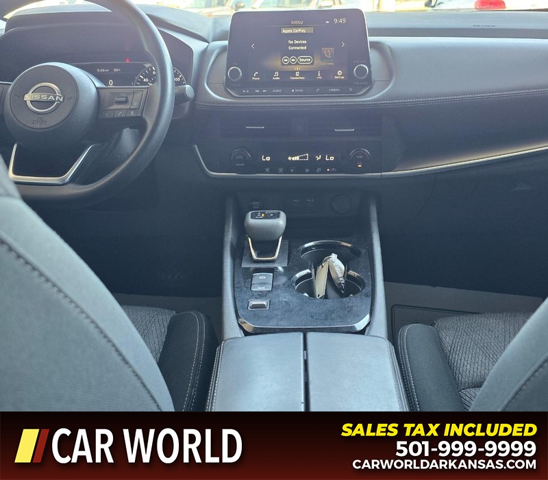 Nissan Rogue Vehicle Full-screen Gallery Image 18