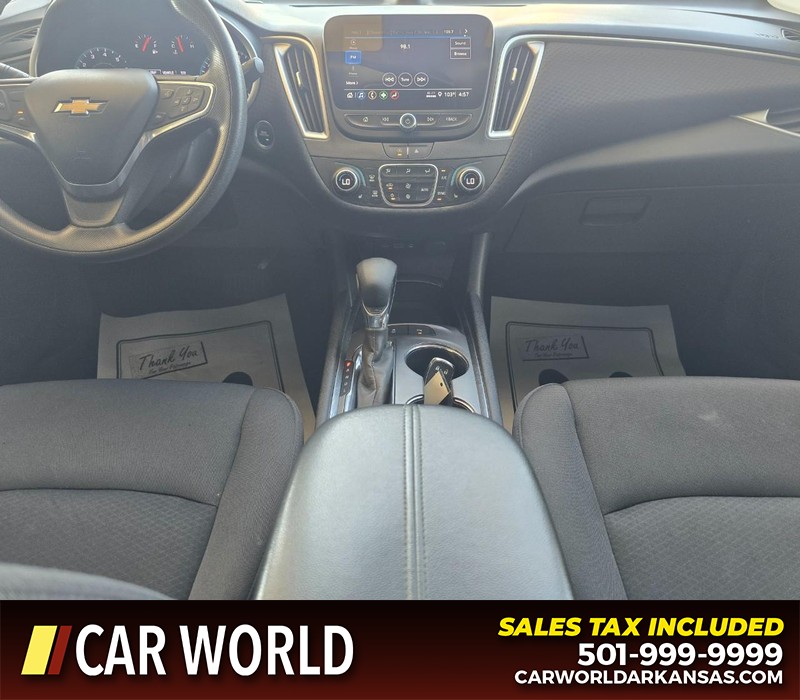 Chevrolet Malibu Vehicle Full-screen Gallery Image 18