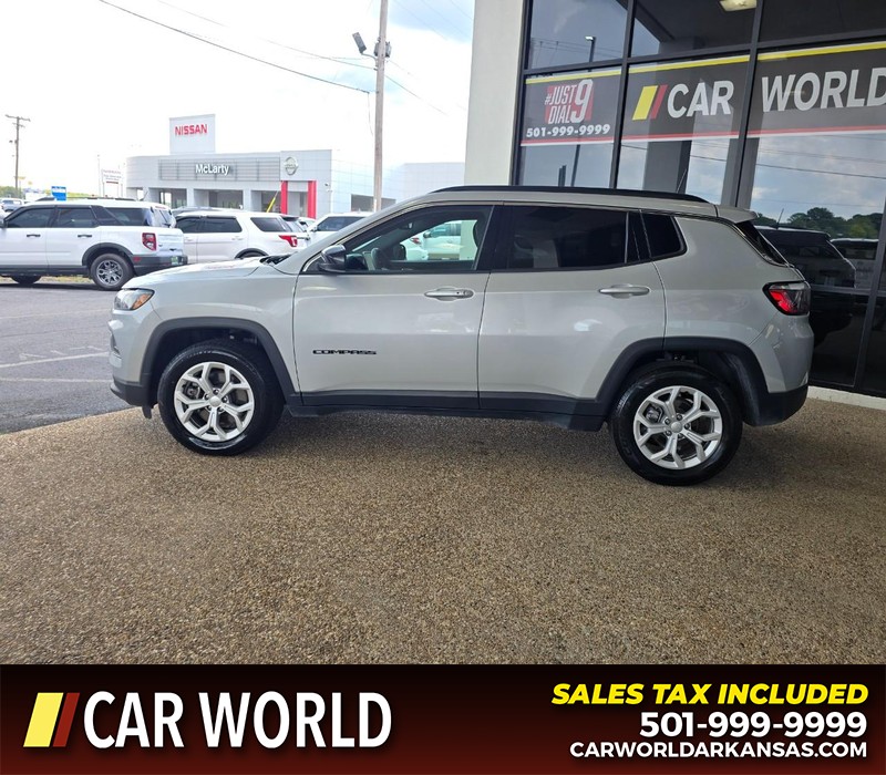 Jeep Compass Vehicle Full-screen Gallery Image 4