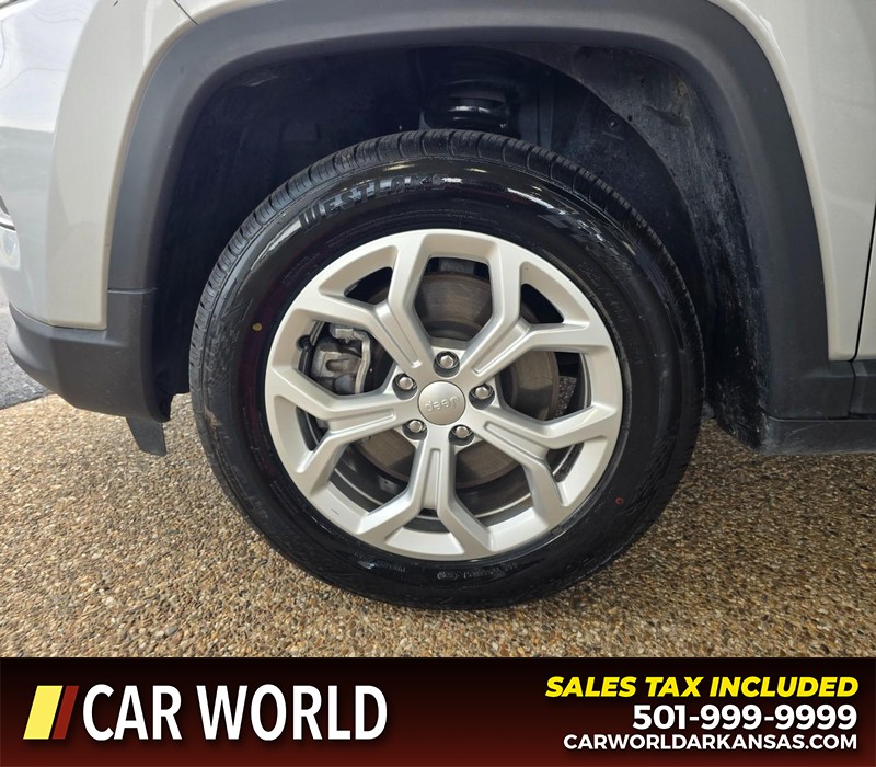 Jeep Compass Vehicle Full-screen Gallery Image 6