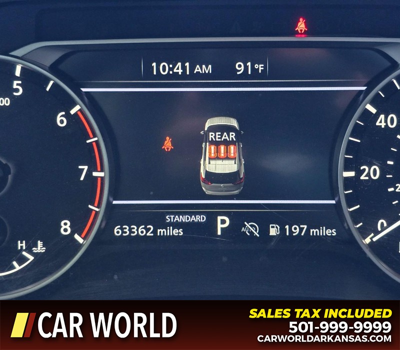 Nissan Rogue Vehicle Full-screen Gallery Image 16