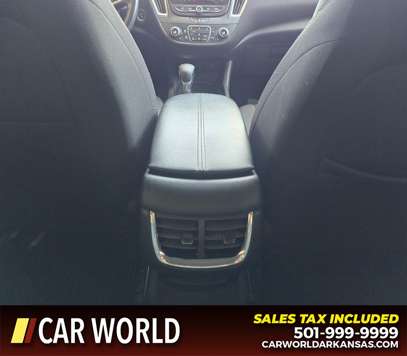 Chevrolet Malibu Vehicle Full-screen Gallery Image 19
