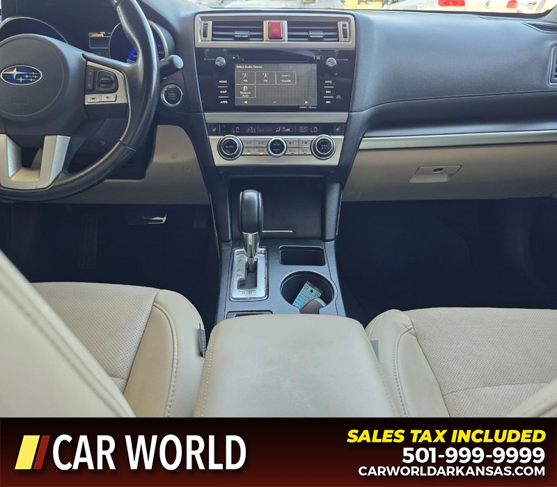 Subaru Legacy Vehicle Full-screen Gallery Image 18