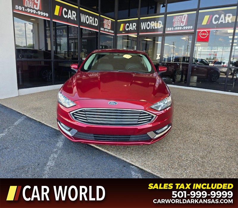 Ford Fusion Vehicle Full-screen Gallery Image 2