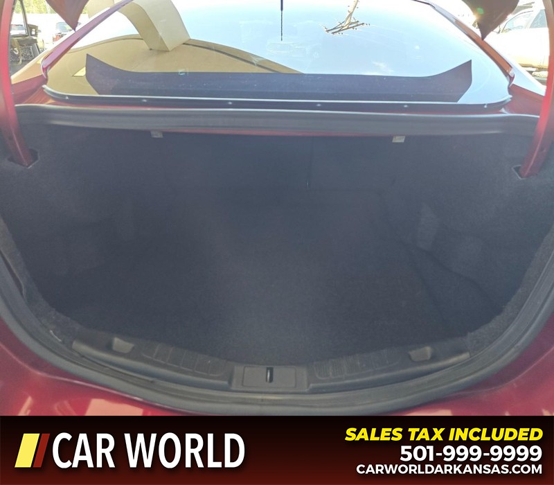 Ford Fusion Vehicle Full-screen Gallery Image 14