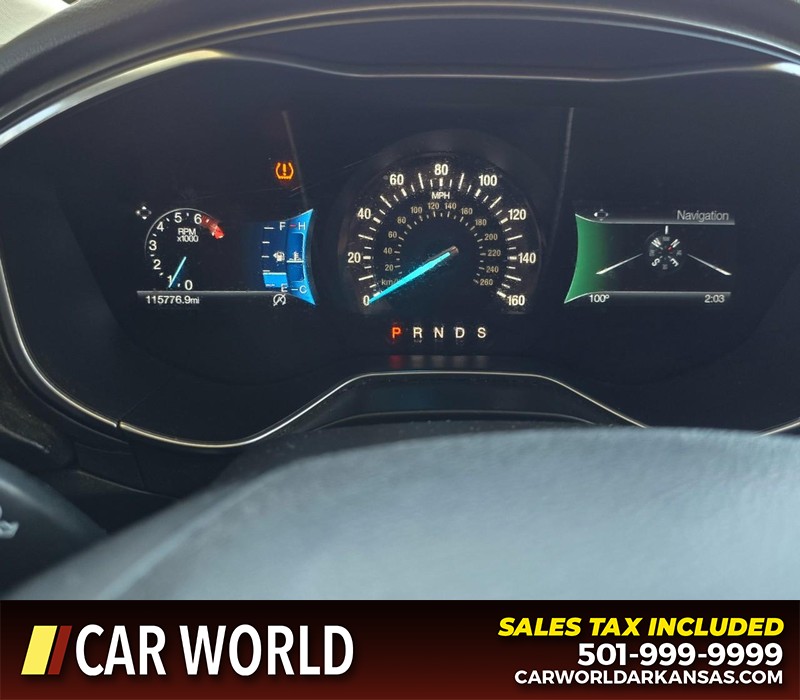 Ford Fusion Vehicle Full-screen Gallery Image 18