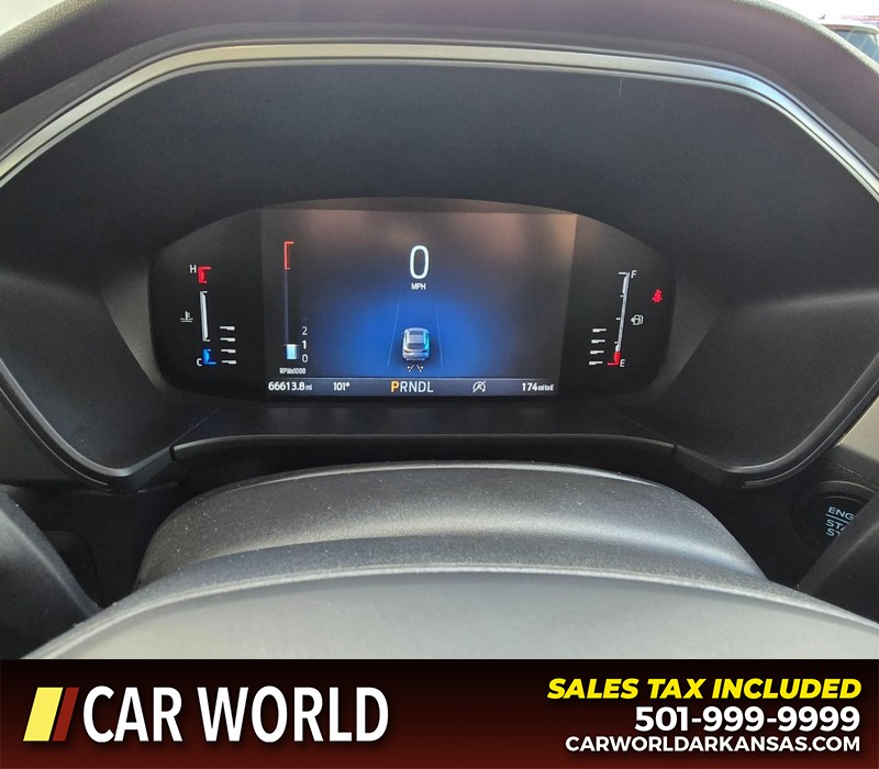 Ford Escape Vehicle Full-screen Gallery Image 17
