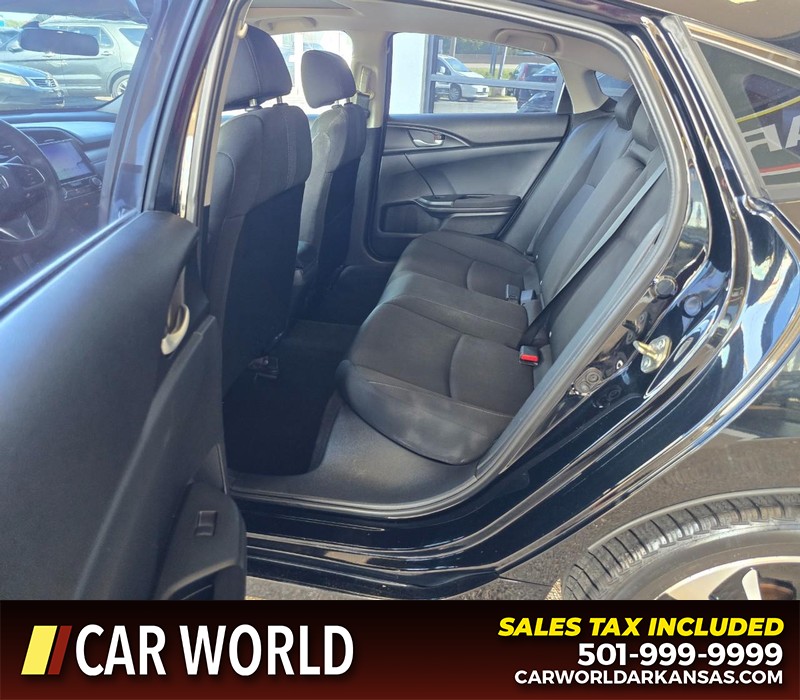 Honda Civic Sedan Vehicle Full-screen Gallery Image 10